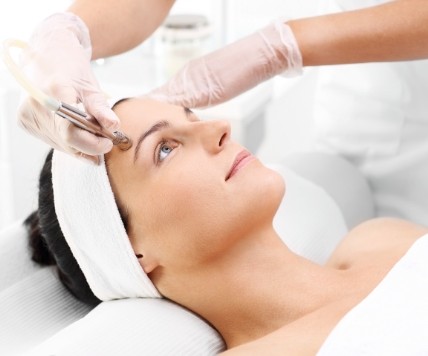 Top Acne Scar Removal Treatments in Mumbai | Myrah Wellness