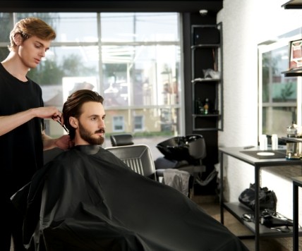 Premium Men's Salon in Mumbai | Luxury Hair Care at Myrah Spa