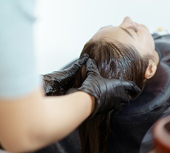 Nourishing Luxury Treatment (Dry Scalp)